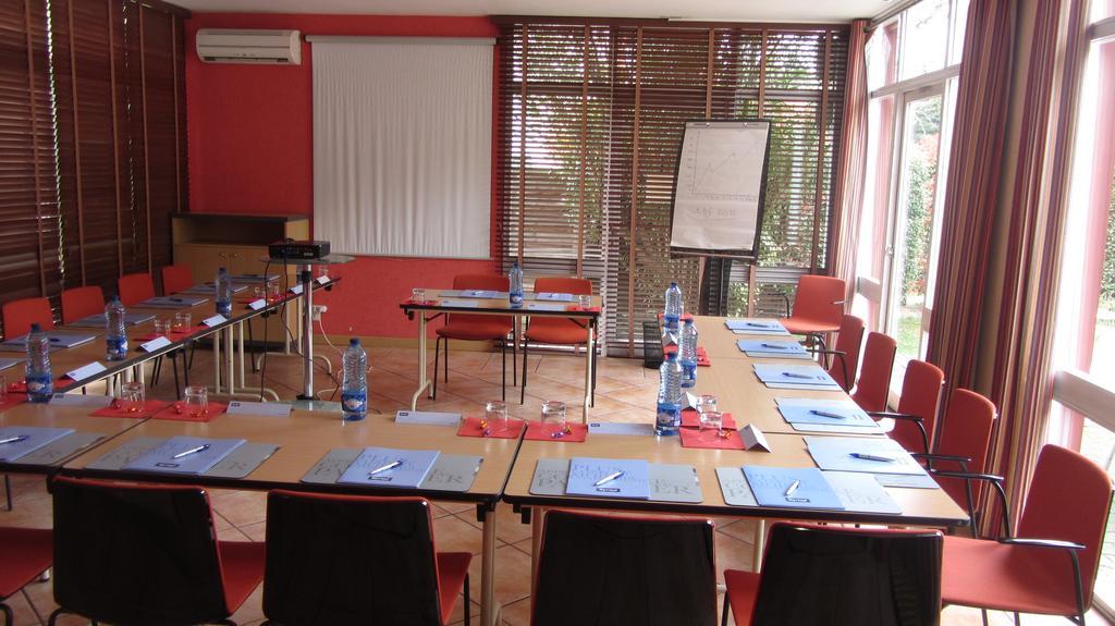 Campanile Prime - Nimes Centre Hotel Ngoại thất bức ảnh