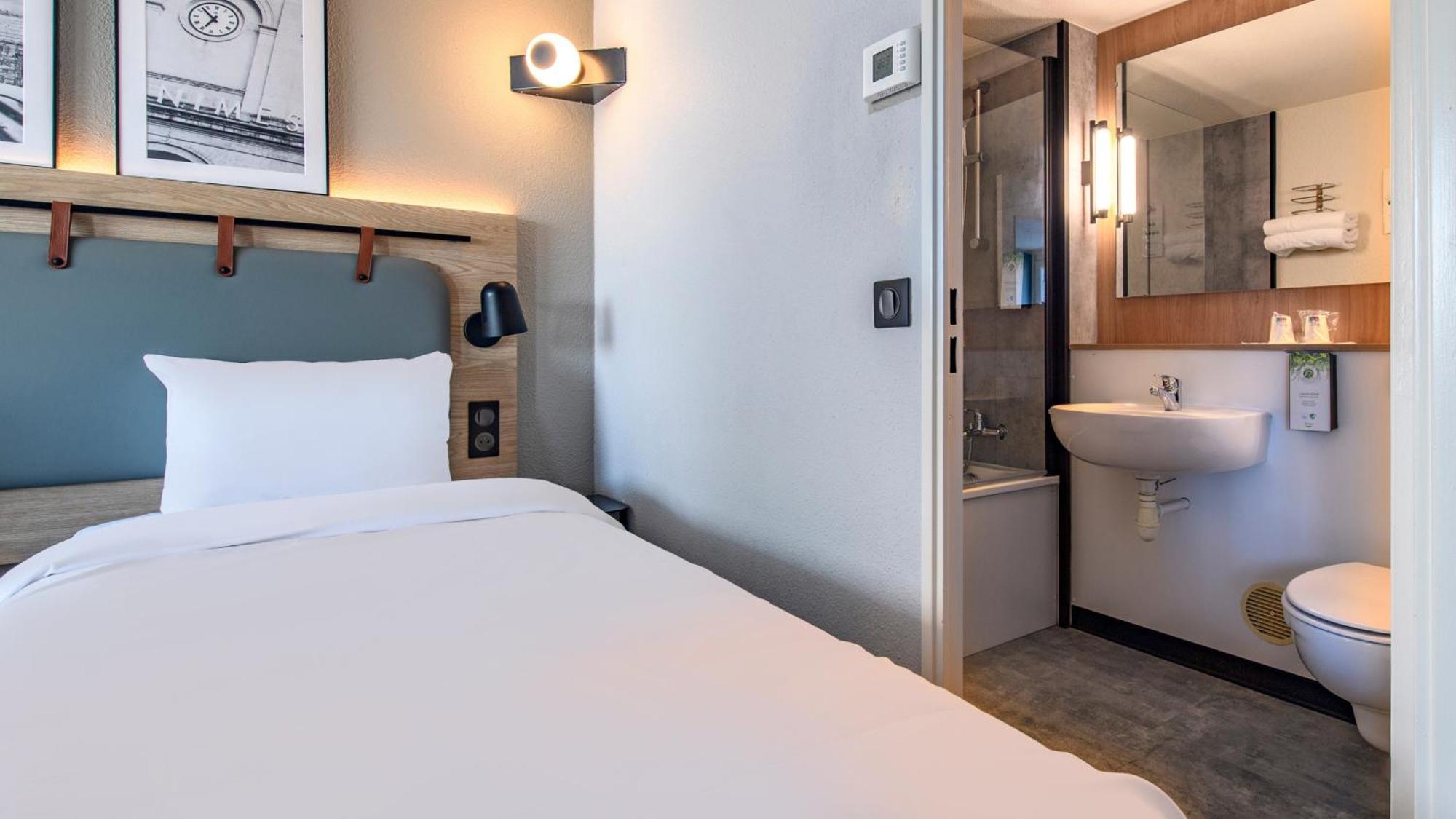 Campanile Prime - Nimes Centre Hotel Ngoại thất bức ảnh
