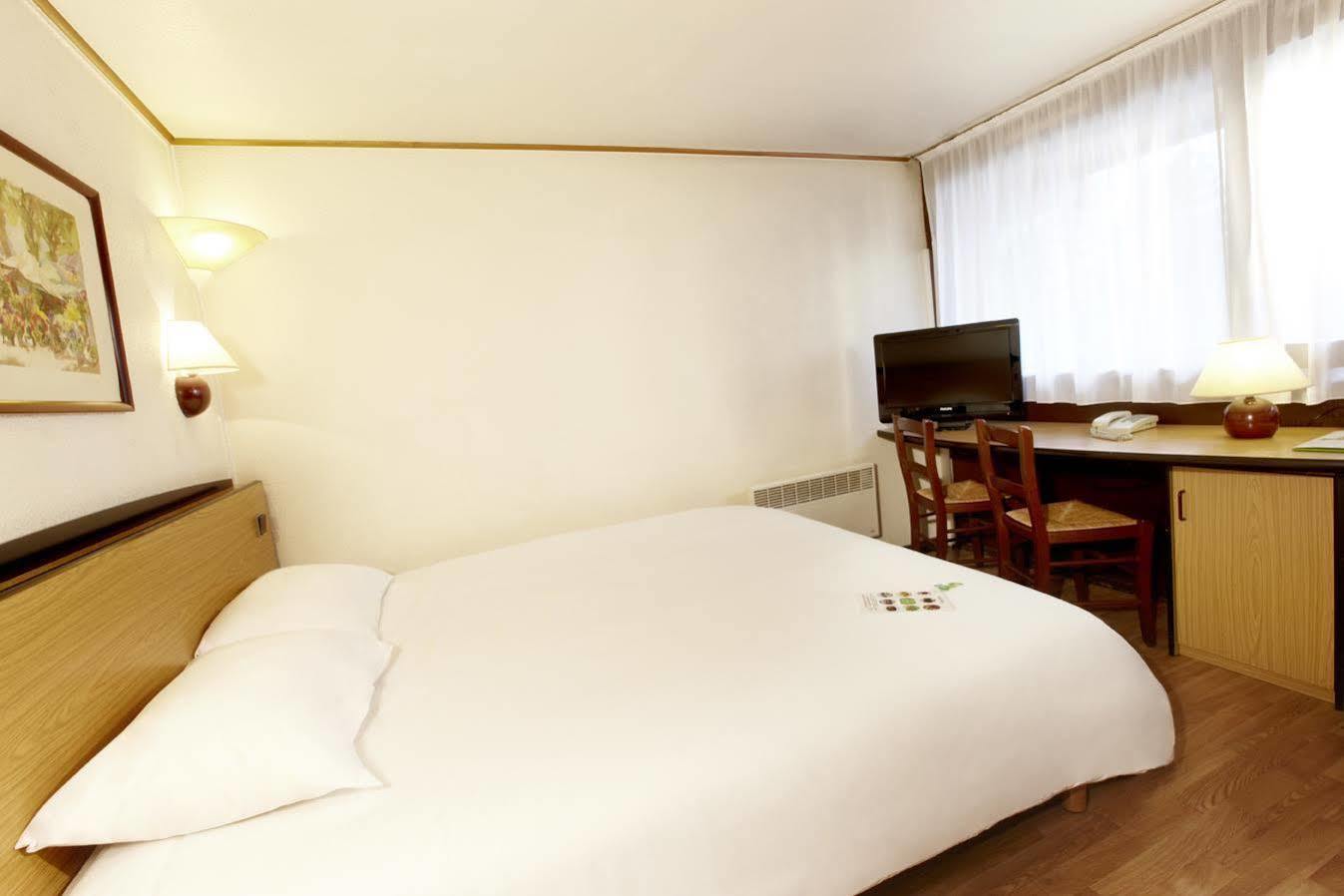 Campanile Prime - Nimes Centre Hotel Ngoại thất bức ảnh
